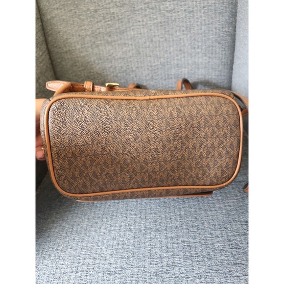 Michael Kors \